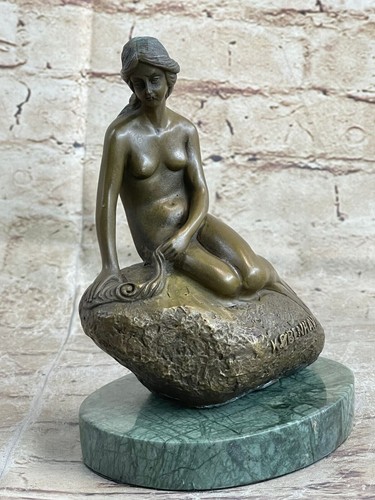 Scultura bronzo una - in,