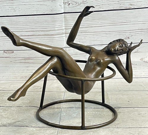 Statua bronzo una donna - bronzo, di