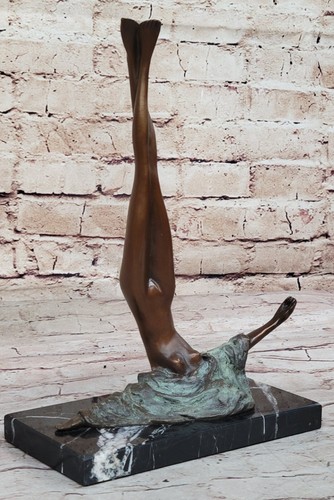 Statua arte moderna - moderna, astratta