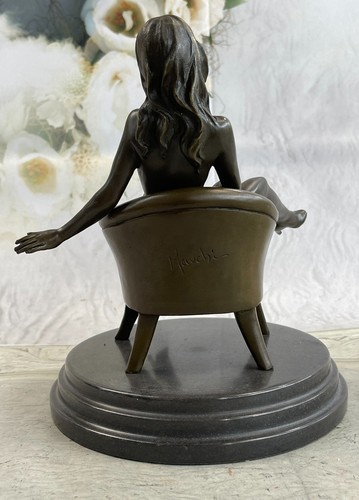 Scultura bronzo una - di,