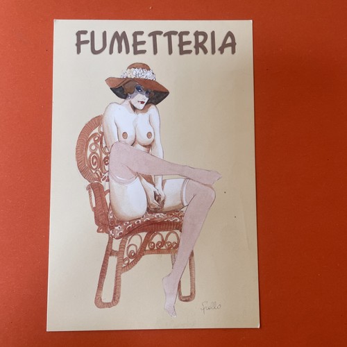 Fumetteria donna nuda - -, seduta