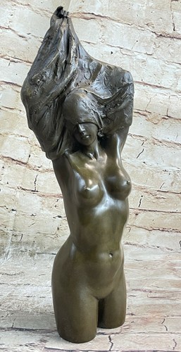 Scultura bronzo fatta - in,